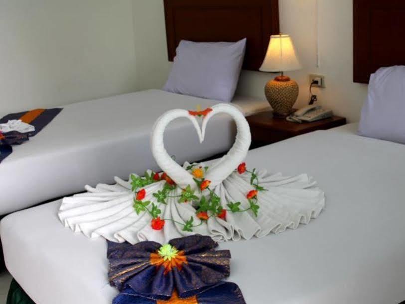 Kamala Beach Inn Phuket Exterior foto